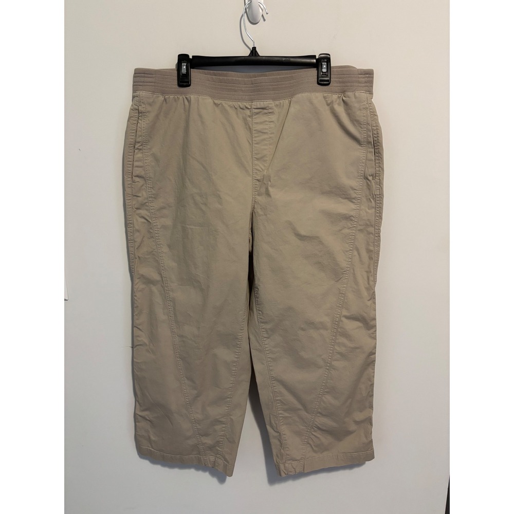 Chicos Zenergy Neema Crop Pants Tan Khaki Elastic Waist Roll Cuff Size 3 (XL)